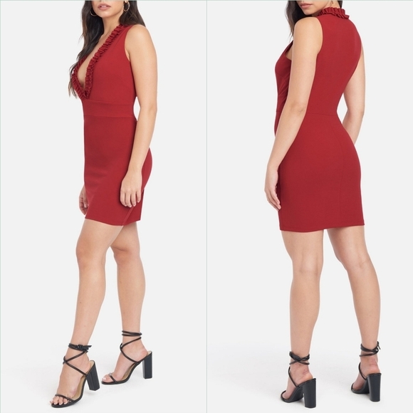 bebe Dresses & Skirts - BEBE Plunging Ruffle V Neck Bodycon Dress